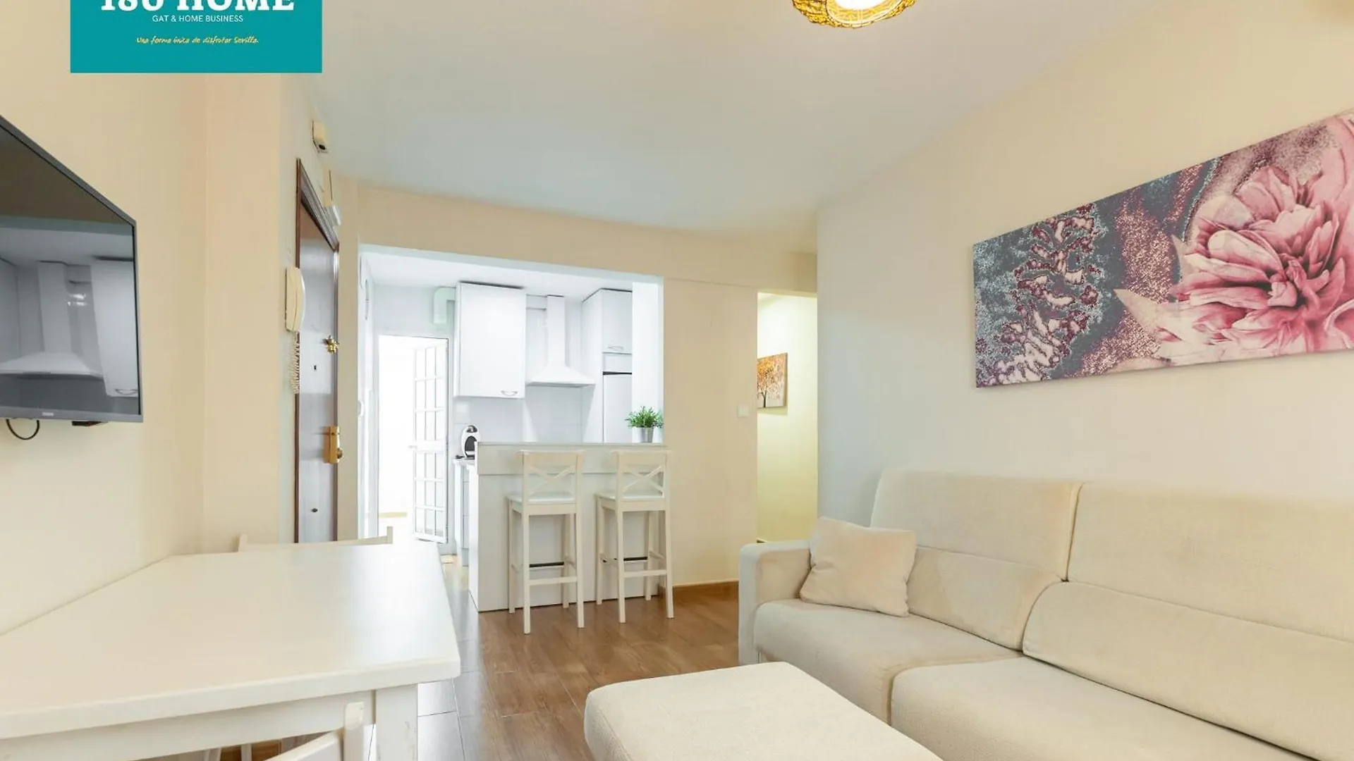 180Home Luxury Gran Poder Seville Apartment