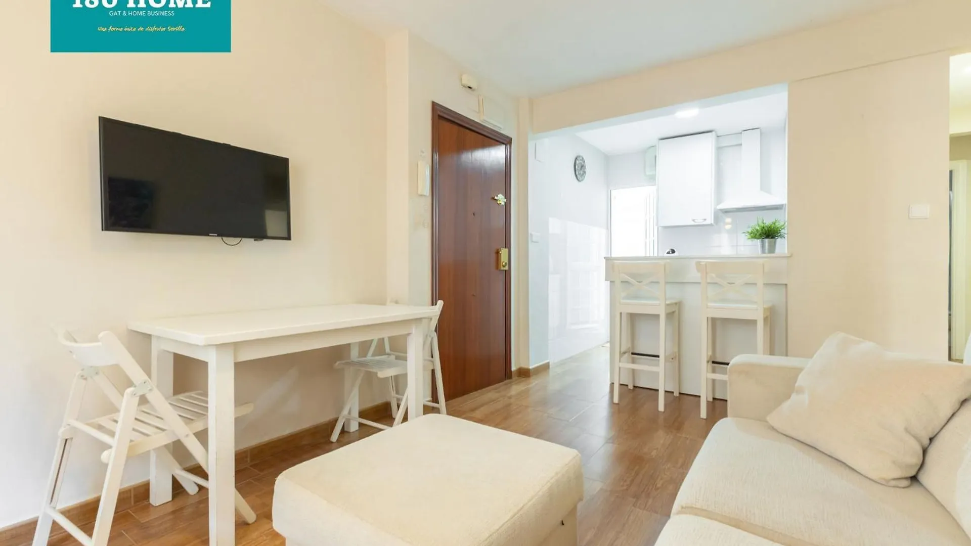 180Home Luxury Gran Poder Seville 0*,  Spain