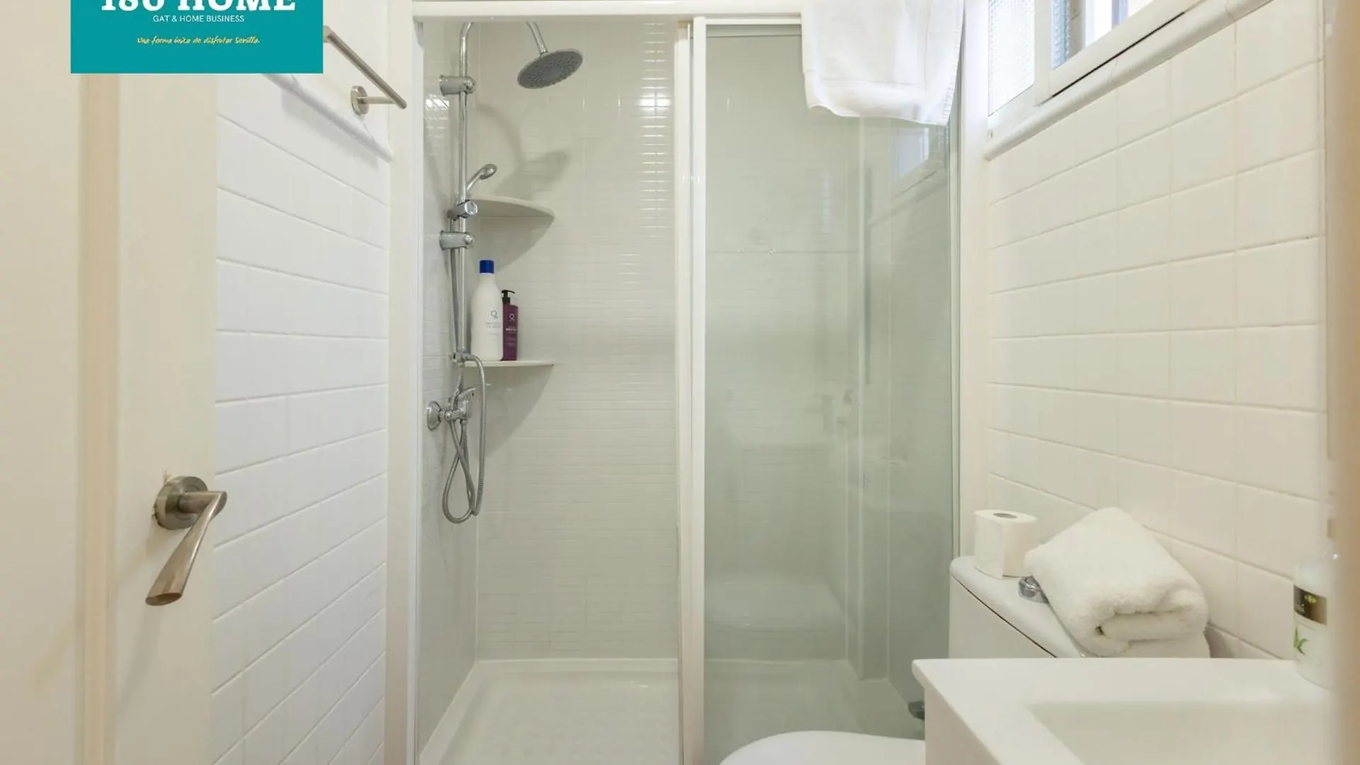 180Home Luxury Gran Poder Seville Apartment
